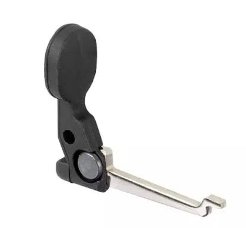 M4 bolt catch - Azraels Armoury