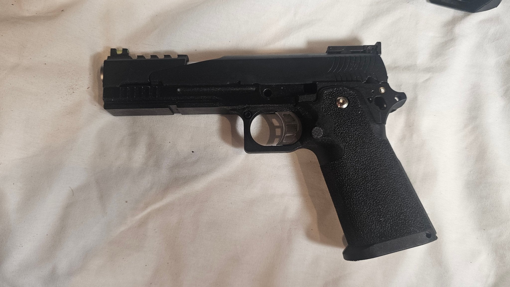 Pistol 5 - Azraels Armoury