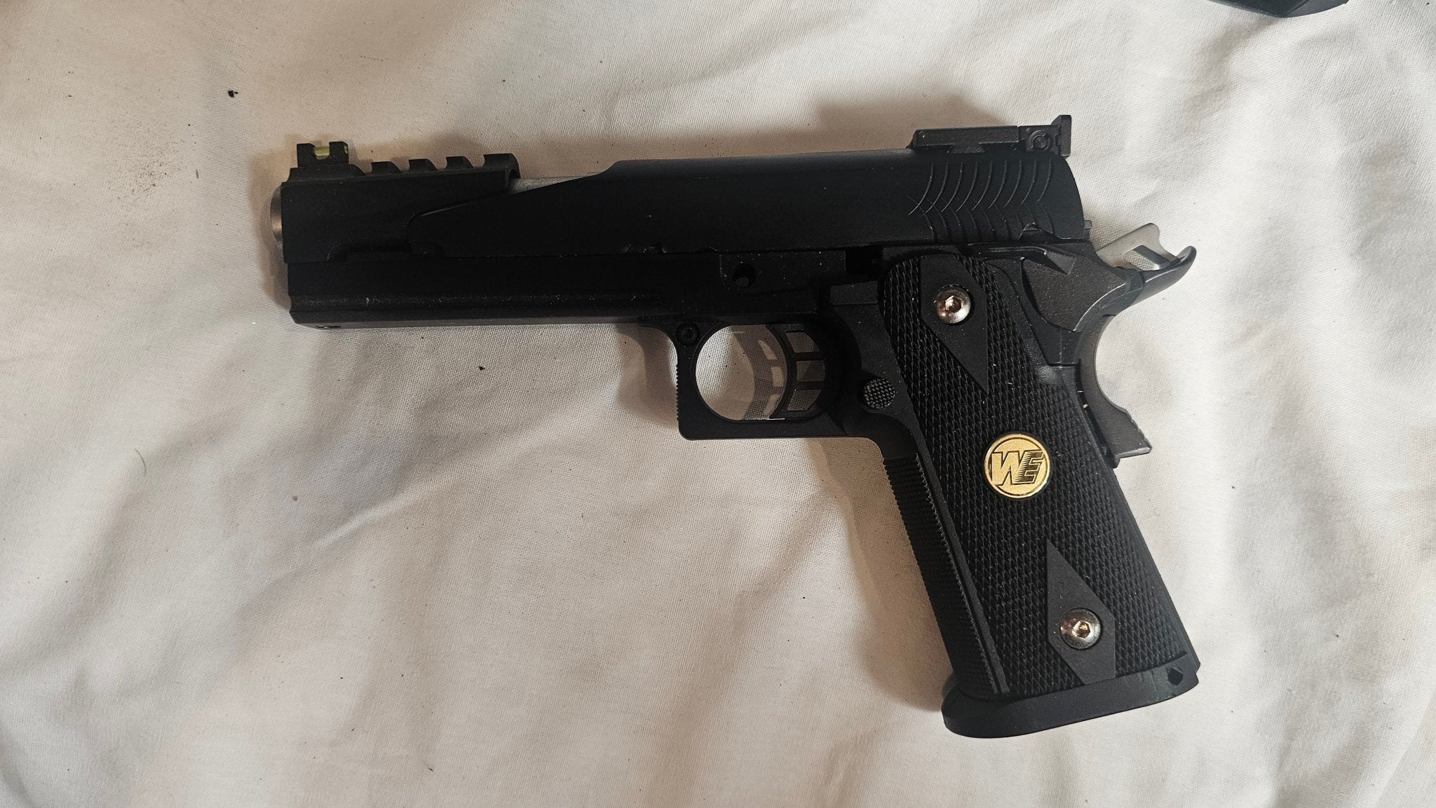 Pistol 6 - Azraels Armoury