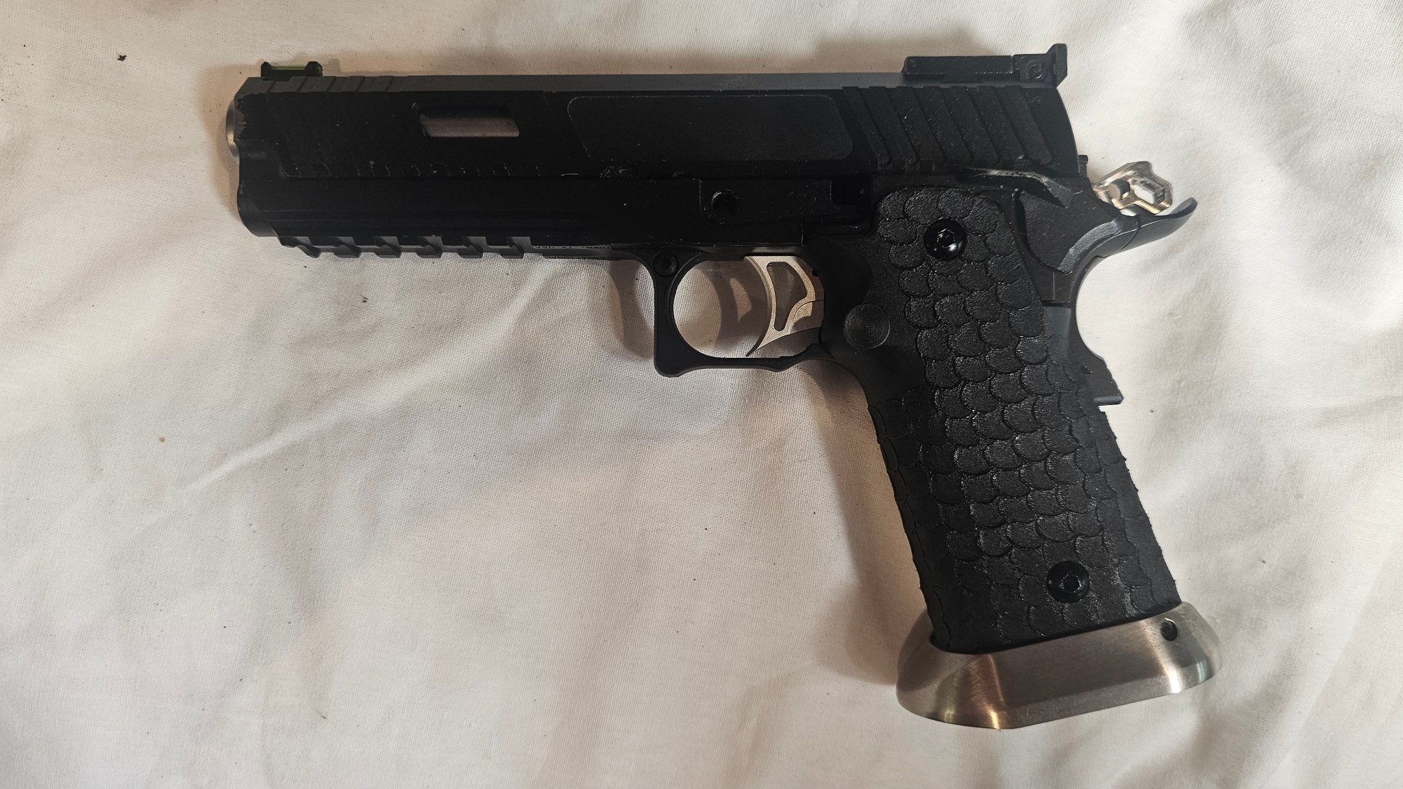 Pistol 7 - Azraels Armoury